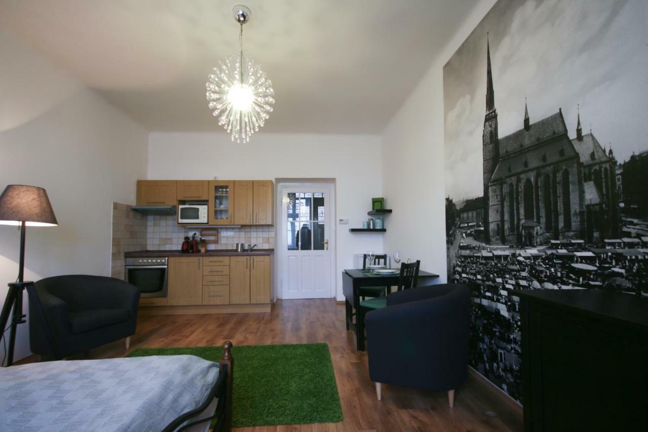 Apartman Mrakodrap Plzeň Eksteriør billede